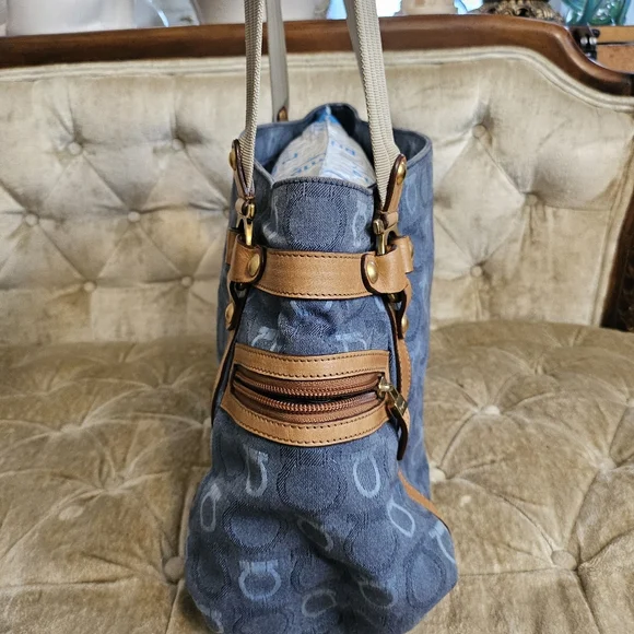Authentic Salvatore Ferragamo denim tote bag - Picture 5 of 12